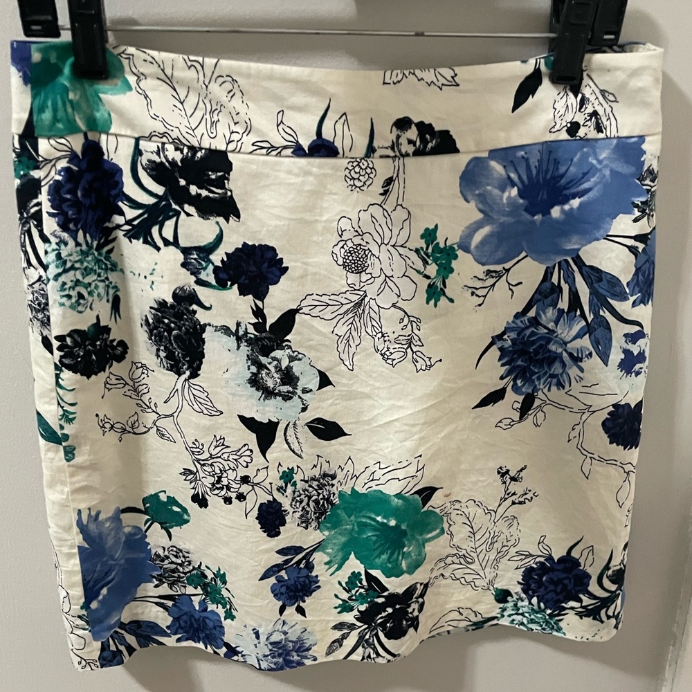 loft white flower skirt